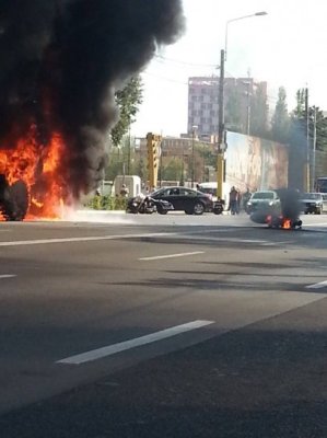 Accident SPECTACULOS în Mamaia: o macara a lovit o motocicletă! AU ARS CA NIŞTE TORŢE